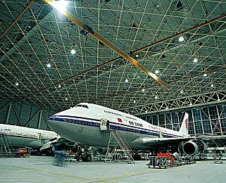 《Death Relives》发布剧情预告男主手臂能开花